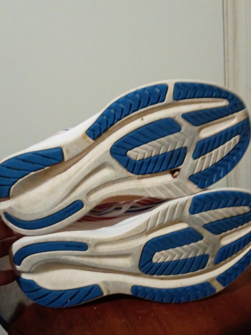 Saucony Ride 15 Shoes Womens Size 9 Red White Blue Stripes Running S10729-76 - Picture 3 of 13